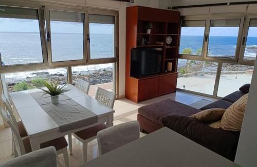 Playa de Arinaga Apartamento | Apartamento en Arinaga en primera linea