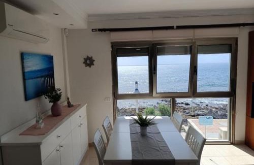 Playa de Arinaga Apartamento | Apartamento en Arinaga en primera linea
