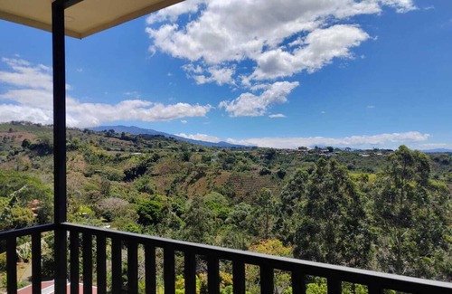 Poas Volcano National Park Apartamento | Apartamento en las montañas del volcán Poas, con magnífica vista