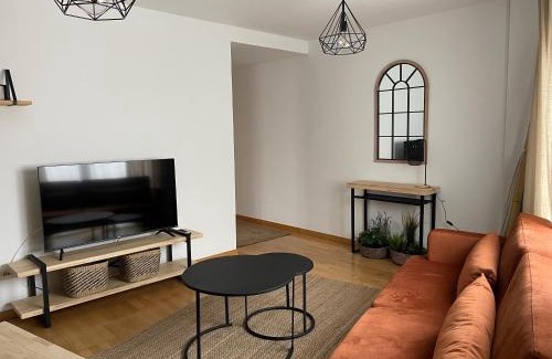 Insuela Apartamento | Apartamento en palmeira - Colores del Barbanza Naranja