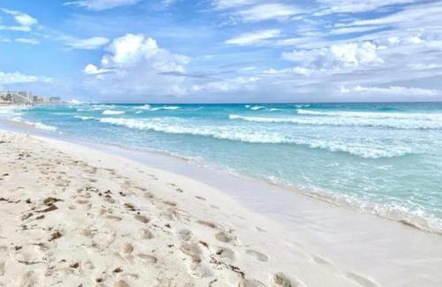Centro de Cancún Apartamento | Apartamento en Zona Hotelera frente a la Playa Quintana Roo, México
