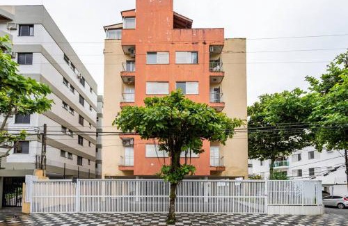 Jardim Sao Miguel Apartamento | Apartamento encantador no Guarujá, praia da Enseada - Apenas 600m da praia !