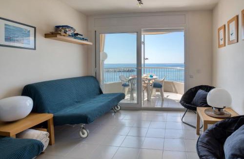 Sant Antoni de Calonge Apartamento | Apartamento en 1 línea mar