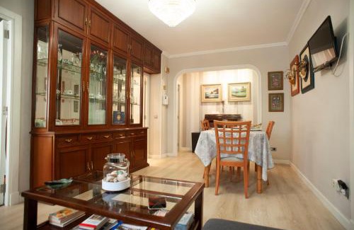 El Ensanche Zona Nuova Apartamento | Apartamento Maria Inmaculada
