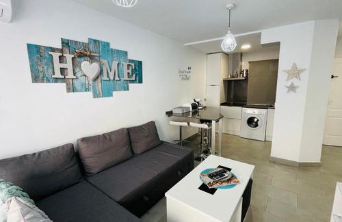 Zahara de los Atunes Apartamento | Apartamento Luna de Zahara - Situado en la zona tranquila del pueblo a 3 min de la playa y ocio
