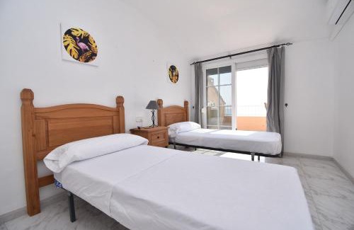 Fuengirola Apartamento | Apartamento Familiar Caracola Playa
