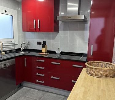 Centro de Roses Apartamento | Apartamento Familiar Poeta Marquina