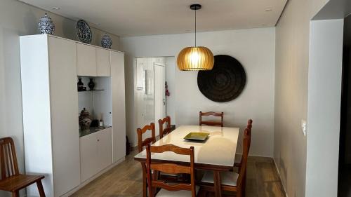 Morro do Maluf Apartamento | Apartamento Frente a Praia de Pitangueiras garagem piscina e sauna