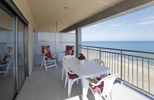 Plaza De La Costera Apartamento | Apartamento Frente al Mar