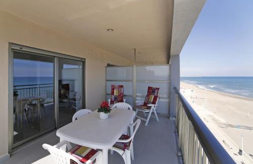 Plaza De La Costera Apartamento | Apartamento Frente al Mar