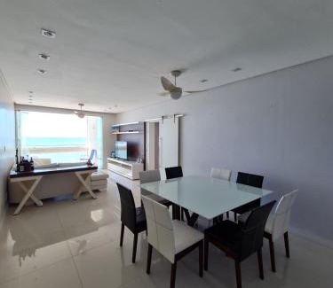 Pitangueiras Apartamento | Apartamento Frente-mar no Centro da Praia de Guarujá