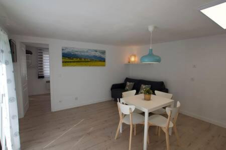 Bourg-Madame Apartamento | Apartamento Galicat