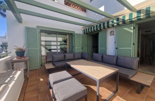 San Roque Apartamento | Apartamento Golf de Lujo en Alcaidesa Vista al Mar