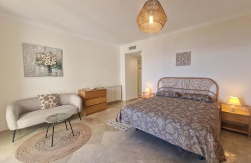 San Roque Apartamento | Apartamento Golf de Lujo en Alcaidesa Vista al Mar