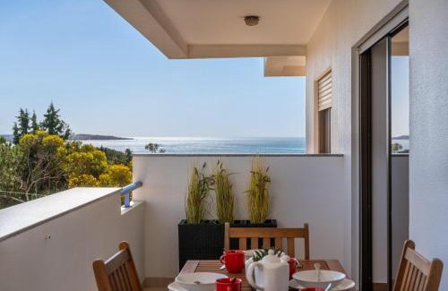 Alporchinhos Apartamento | Apartamento Gomes -Free Airco, wiffi & Swimming Pool- by bedzy