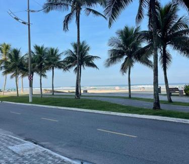 Jardim Imperador Apartamento | Apartamento grande frente mar