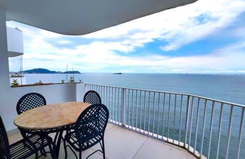 Morro do Maluf Apartamento | Apartamento Guarujá morro do Maluf de frente ao mar!