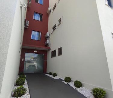 Alto Umuarama Apartamento | Apartamento inteiro no Alto Umuarama, próximo ao Aeroporto, Medicina e Granja Marileusa.