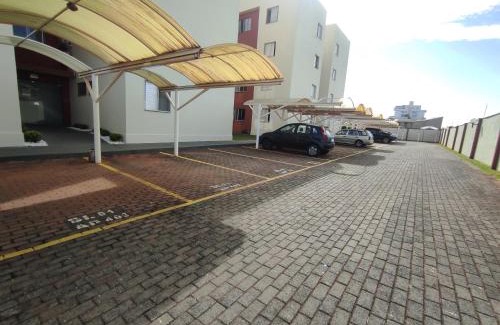Alto Umuarama Apartamento | Apartamento inteiro no Alto Umuarama, próximo ao Aeroporto, Medicina e Granja Marileusa.