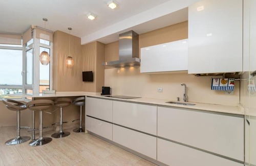 Santander Apartamento | Apartamento Junto Playa Sardinero Con Parking