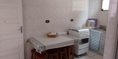 Caicara Apartamento | Apartamento (Kitão) Frente pro Mar, Vila Caiçara, Praia Grande.