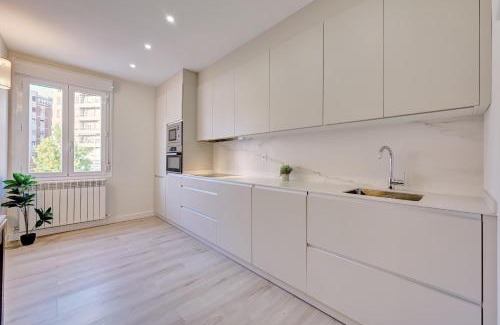 Centro de Logroño Apartamento | Apartamento La Vieja Estación by Clabao