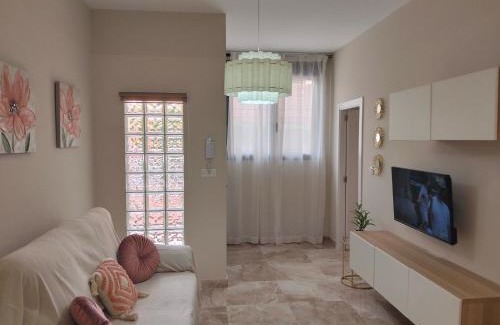 Aguilas Apartamento | APARTAMENTO LUNA - 2 apartamentos céntricos juntos cerca de la playa, ideales para grupos grandes