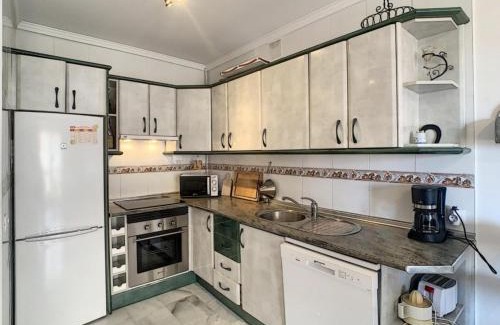 San Luis de Sabinillas Apartamento | Apartamento Manilva con terraza y piscina