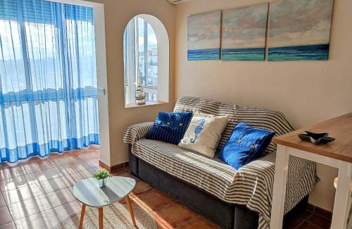 Sitio de Calahonda Apartamento | Apartamento MAR AZUL, primera línea de playa