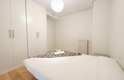 Puerta del Angel Apartamento | Apartamento moderno, buena zona