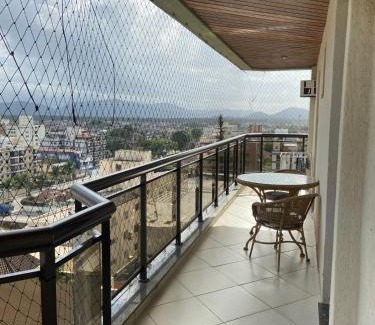 Loteamento Joao Batista Juliao Apartamento | Apartamento na Enseada com vista para o mar - 300 m da praia