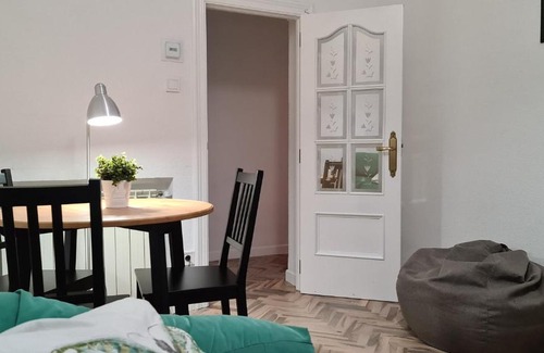 Valladolid Apartamento | Apartamento NANA - Wifi y Netflix
