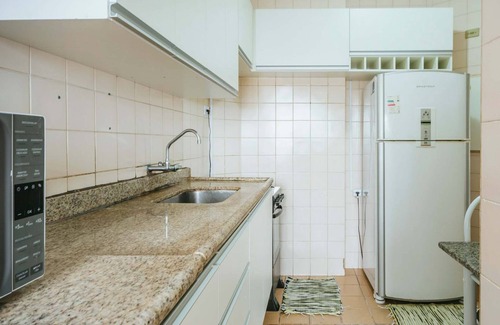 Jardim Sao Miguel Apartamento | Apartamento espaçoso e aconchegante no Guarujá