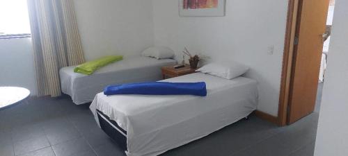 Compensa Apartamento | Apartamento no tropical executive hotel com varanda, 1 cama de casal e 2 camas de solteiro