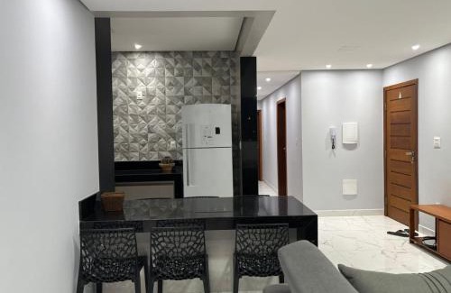 Joao Monlevade Apartamento | Apartamento novinho e central - 2 ou 3 quartos, 2 banheiros, elevador e estacionamento