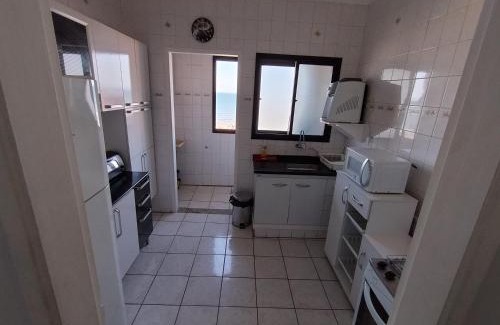 Aviacao Apartamento | Apartamento Pé na areia e Vista mar a 20 metros da Praia da Aviação
