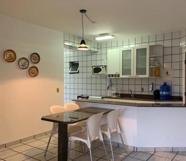 Centro Apartamento | Apartamento Pé na Areia e águas tranquilas no centro de Guarapari