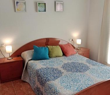 Castell de Ferro Apartamento | Apartamento playero con vistas a la montaña