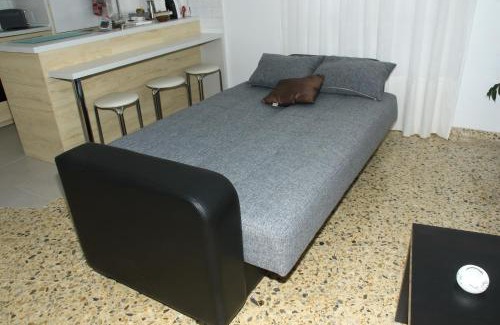 Aviles Apartamento | Apartamento R Y C