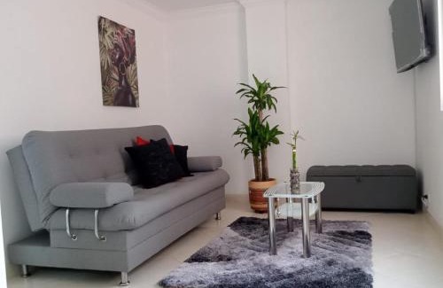 La America Apartamento | Apartamento renovado parque La Floresta, reserva minimo de 21 dias