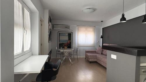 San Basilio Apartamento | Apartamento San Basilio Bookish Place
