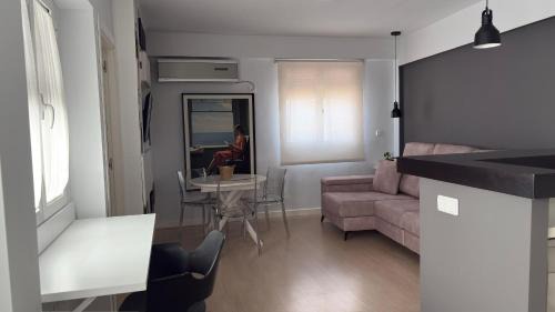 San Basilio Apartamento | Apartamento San Basilio Bookish Place