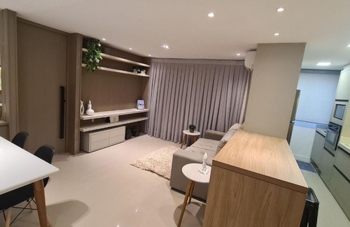 Foz do Iguacu Apartamento | Apartamento Studio no último andar no CENTRO de FOZ com linda VISTA