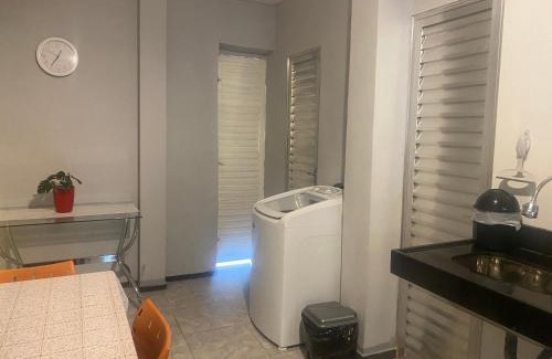 Carlos Prates Apartamento | Apartamento térreo de 1 quarto