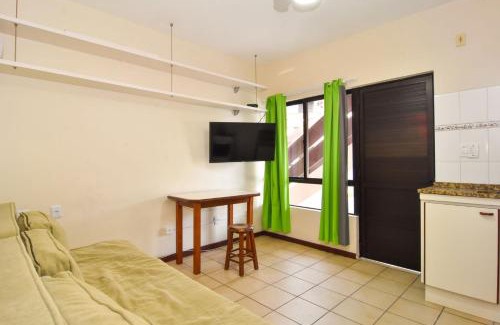 Ponta das Canas Apartamento | Apartamento térreo em Condomínio Pé na Areia P847