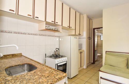 Ponta das Canas Apartamento | Apartamento térreo em Condomínio Pé na Areia P847