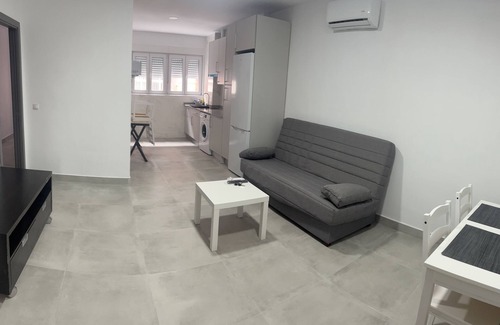 Bailen-Miraflores Apartamento | Apartamento Tejares 2B