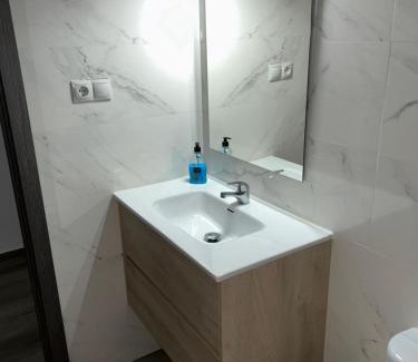 Bailen-Miraflores Apartamento | Apartamento Tejares 3A