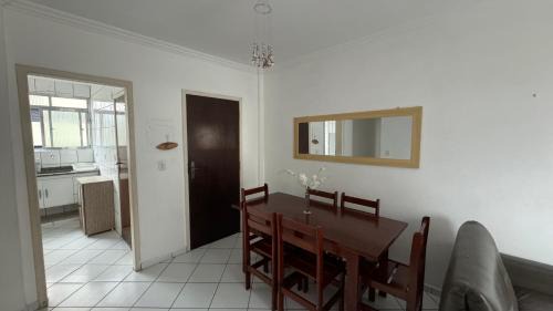 Asturias Apartamento | Apartamento uma Quadra da Praia das Astúrias
