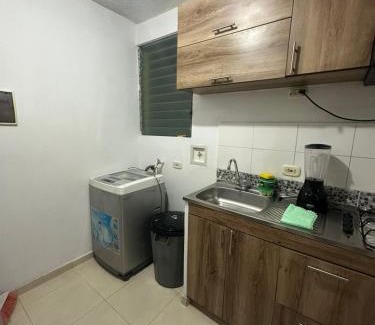 Valledupar Apartamento | Apartamento vallenato en Entresierras, 3 HAB- AC, confort